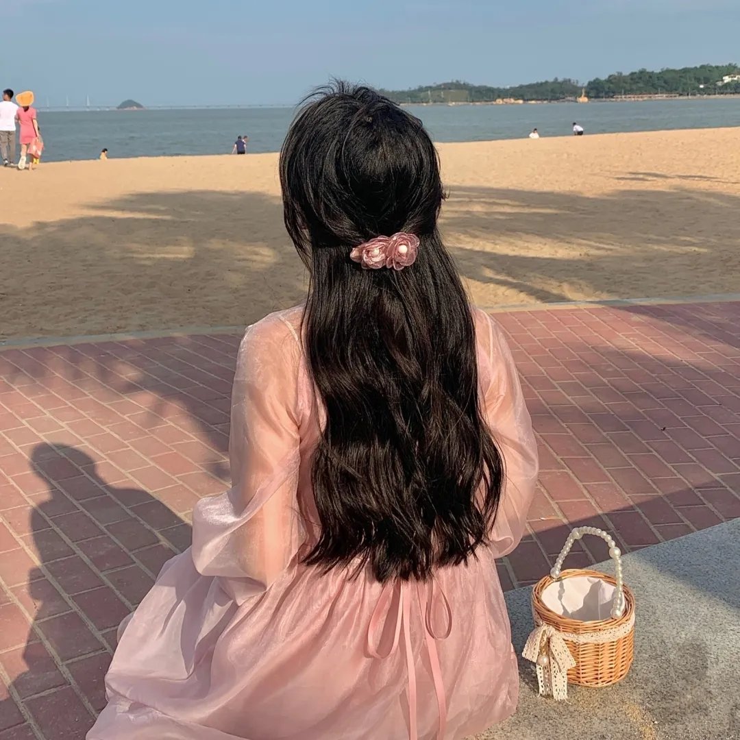 红色尾翼